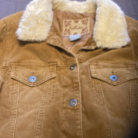 Hollister Brown Jacket with Cream Faux Fur Collar - Picture 2 of 7